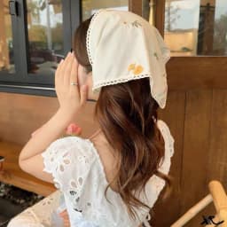 Knitted Embroidery Flower Fabric Headscarfs for Women Sweet Beige Triangle Scarf Mori Girl Style Headband Gentle Headpiece M