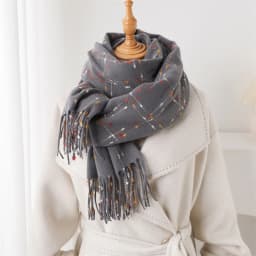 Luxury Brand Plaid Scarf Women Autumn Winter Women Warm Neckerchief Pashmina Lady Shawls and Wraps Casual Tassel Blanket Scarves