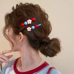 2pcs Sweet Candy Hawthorn Bead Flower Ribbon Hair Clip Women's Side Clip Cute Hairpin Bangs Barrettes Hair Accessorie Girl Gift