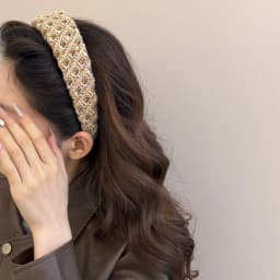 1Pcs thick tweed wide edge headband looks small and retro,suitable daily commuting,dating,and versatile hair accessories