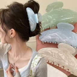 2026 New Korean Cream Colored Marble Pattern Half Round Hair Clip Simple Shark Hair Clip Stable Clamping Headwear Accessories