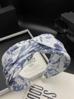 Hairpin Hair Band Women's 2026 Fashion New Simple Fabric Hair Binding Headdress Wide Edge Pressing Hair Washing Headband