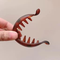 Women’s Slip-Resistant Banana Hair Clips (4 Pieces), Won’t Damage Hair. Stylish Hair Clips, Perfect for Everyday Cute Hairstyles