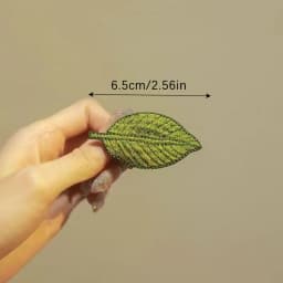 4-Piece Set of Forest-Style Green Embroidered Leaf Hair Clips, Beautiful and Simple Fairy Stage Performance Photography Women's Hair Accessories