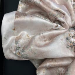 Oversized and Oversized Satin Floral Large Intestine Headband with a High-End and Fashionable Feel, Tied with a Low Ponytail, Me