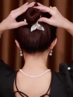 High-End Pearl Fishtail Hair Clip for Women, Bun Hair Clip for the Back of the Head, Lazy Hair Styling Tool, Elegant Ponytail Clip
