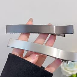 Minimalist Metal Duckbill Hair Clips Non-Slip Alligator Hair Barrettes Elegant Metal Hair Accessories for Women Updo Hairstyles 