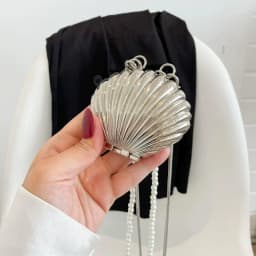 Desiner Girdle Pearl Chain Belt Bag Metal Shell Mini Waistpack Versatile Purse Elegant Women's Belt Female Jeans Waistband