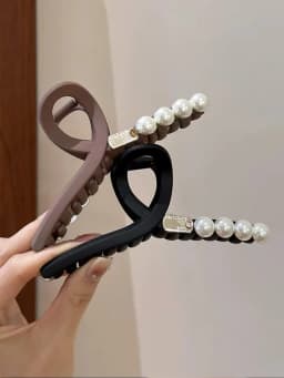 1pc Matte Pearl Metal Hair Clip, Back of the Head Premium Sense Large Grab Clip Seamless Shark Clip, Suitable for Daily Use