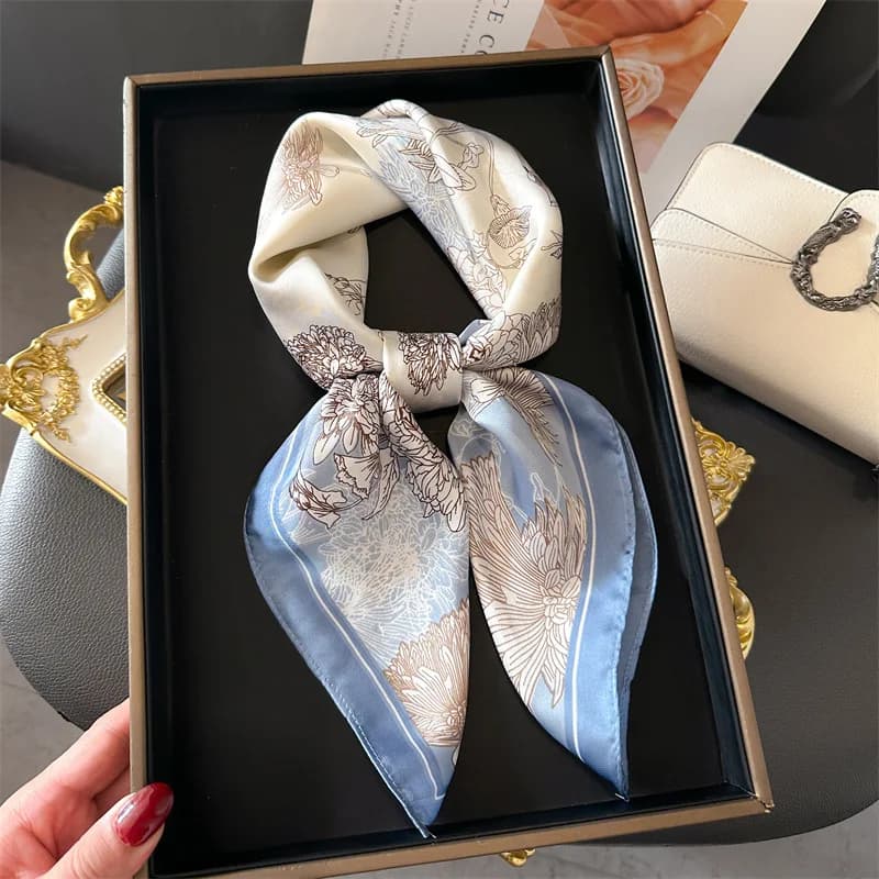 2024 Luxury Floral Print 70cm Square Silk Scarf Women Designer Scarves Bandana Foulard Shawl Hijab Echarpe Hairband Tie Ribbon