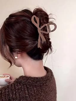 Red Velvet Hair Claw Clip for Women Fall Winter Bows Ribbon Large Hair Clips Elegant Hairpin Female Hair Accessories Girls Gifts