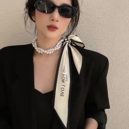 French retro pearl necklace with silk scarf, neck chain, variable collarbone decoration, small scarf, new female streamer.