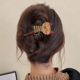 Cute Acrylic Cartoon Cat Twist Hair Clip for Women Girls Long Hair Holder Barrette Hairpin Hairgrip Fashion Hair Accessories
