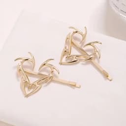 Hip Hop Metal Love Heart Hairpins Korean Trendy Cool Girls Side Clip Women Geometric Unique Design Silver Color Brarrettes