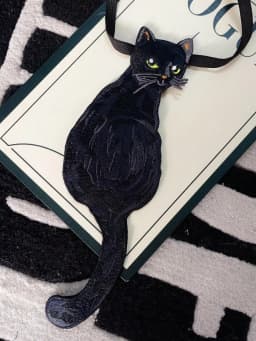 An Original Niche Design Cat-Themed Bohemian French Retro Style Tie, Suitable for Spring, Summer, Autumn, and Winter, with a Unique No-Knot Design, Perfect for Pairing with Shirts and Is Ideal for Parties and Festivals