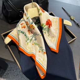 Luxury Brand 100% Natural Silk Scarf Women Design Small Square Shawl Hair Ribbon Headband Fashion Neckerchief Bandana