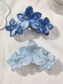 2Pcs Hawaiian Blue Gray Sapphire Marble Flower Hair Claw Clip for Women Shark Clip Bohemian Hair Accessories Gradient Hairpins