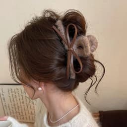 1pc Warm Winter Knit Leather Bow Hair Clipper for Women - New Style, High-Quality Shark Clip Hair Accessories