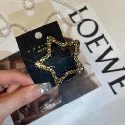 1/4PCS Rhinestone Star Hair Clips for Women: Stylish Hair Accessories to Elevate Your Updo, Ideal for Parties & Daily Looks
