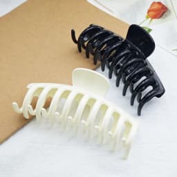 1PC Large Hair Claw Clips , 4 -Piece Tortoise and Transparent Styles, Fashionable Hair Accessories, Ideal for Daily & Casual Loo