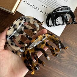1PC The new French high-end temperament thickened acetate shark clip back of the head updo women's headdress hair grab