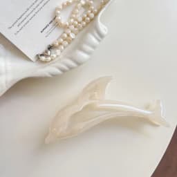 Elegant Acetate Hair Claw Clip Dolphin Shell Series Jelly Color Back Head Headwear Hair Claw Gift