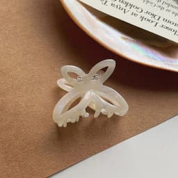 New Butterfly Hair Clips Women Retro French Personality Jelly Hairpin Plastic Green Hair Claw Ladies Hairgrips Hair Accessories