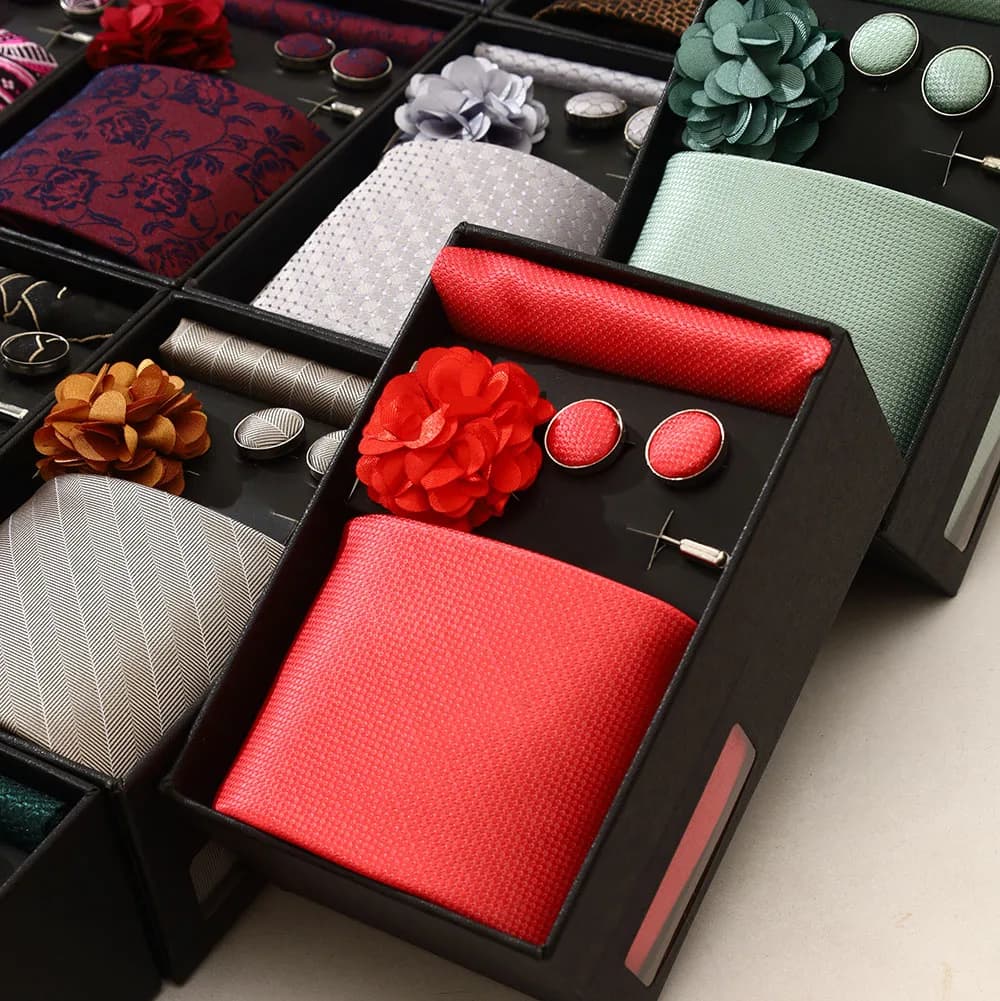 New Style Brand Fashion 8 Cm Tie Handkerchief Cufflinks Brooch Set For Men Red Grey Wedding Gravatas Gift Box Fit Party