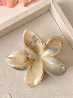 1/6Pcs 1.57in color random gradient egg flower grip clip Bauhinia flower hair clip high-end women's back of the head shark clip