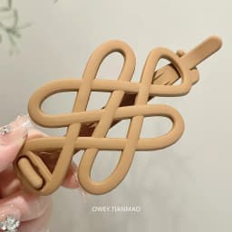 French Minimalist Twist Hair Clip – Hollow Barrette with Decorative Knot, Strong Hold Claw for Bun & Updo, Elegant Gift