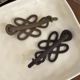 French Minimalist Twist Hair Clip – Hollow Barrette with Decorative Knot, Strong Hold Claw for Bun & Updo, Elegant Gift