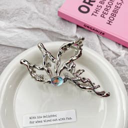 Women's New Claw Clip Sweet Cool Style Hollowed-out Butterfly Grab Clip Shark Clip Hair Clip Hot Girl Hair Accessory Sweet Style
