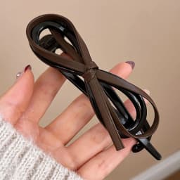 Elegant Hollow Acrylic Hair Clips Leopards Print Leather Bow Duckbill Clip Women Girls Non-Slip Twist Barrettes For Bun Ponytail