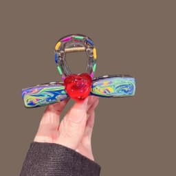 Gradient Graffiti Red Heart Hair Clip, Women's 2025 New Premium Semi-Updo Shark Clip for Fine Hair