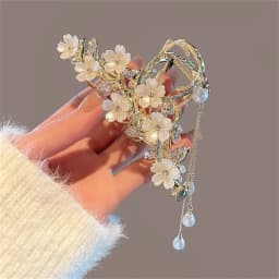 Floral Hair Claw with Tassels Floral Shark Hair Clip for Women Updo Bun Simple Style Stable Grip Claw Clip
