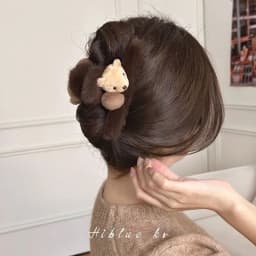 1pc Cute little bear claw clip autumn and winter plush hair clip, ponytail, shark clip headband accessory