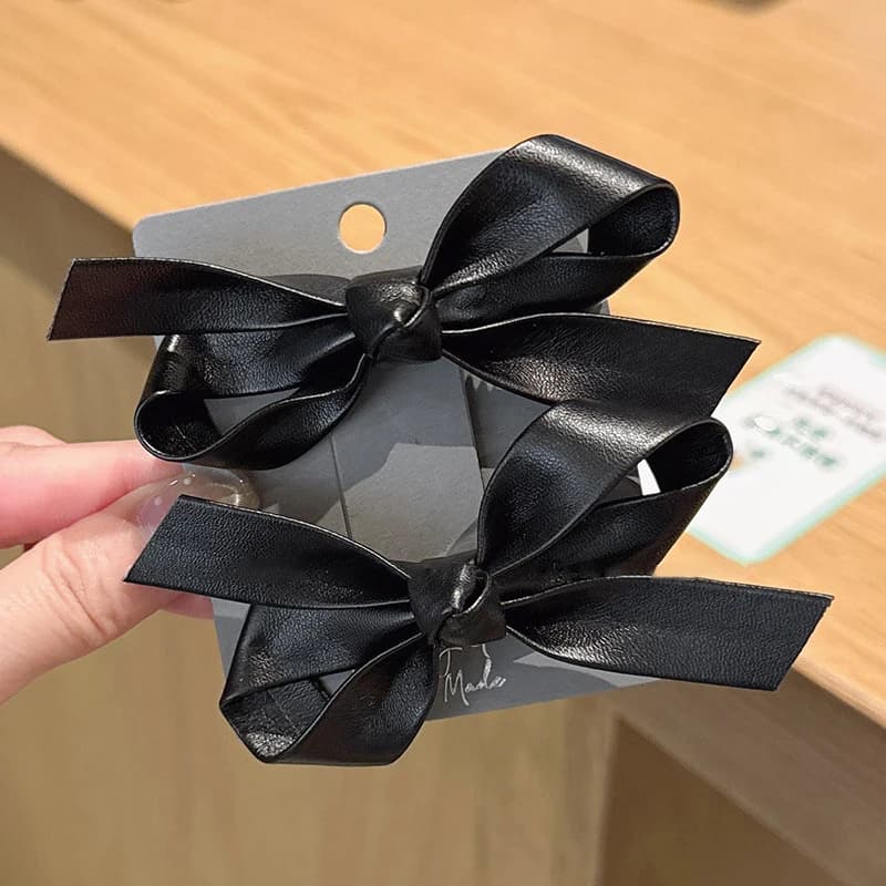 Women's Black Hair Clip French Temperament PU Leather Bow Duckbill Clip Sweet Hair Accessories