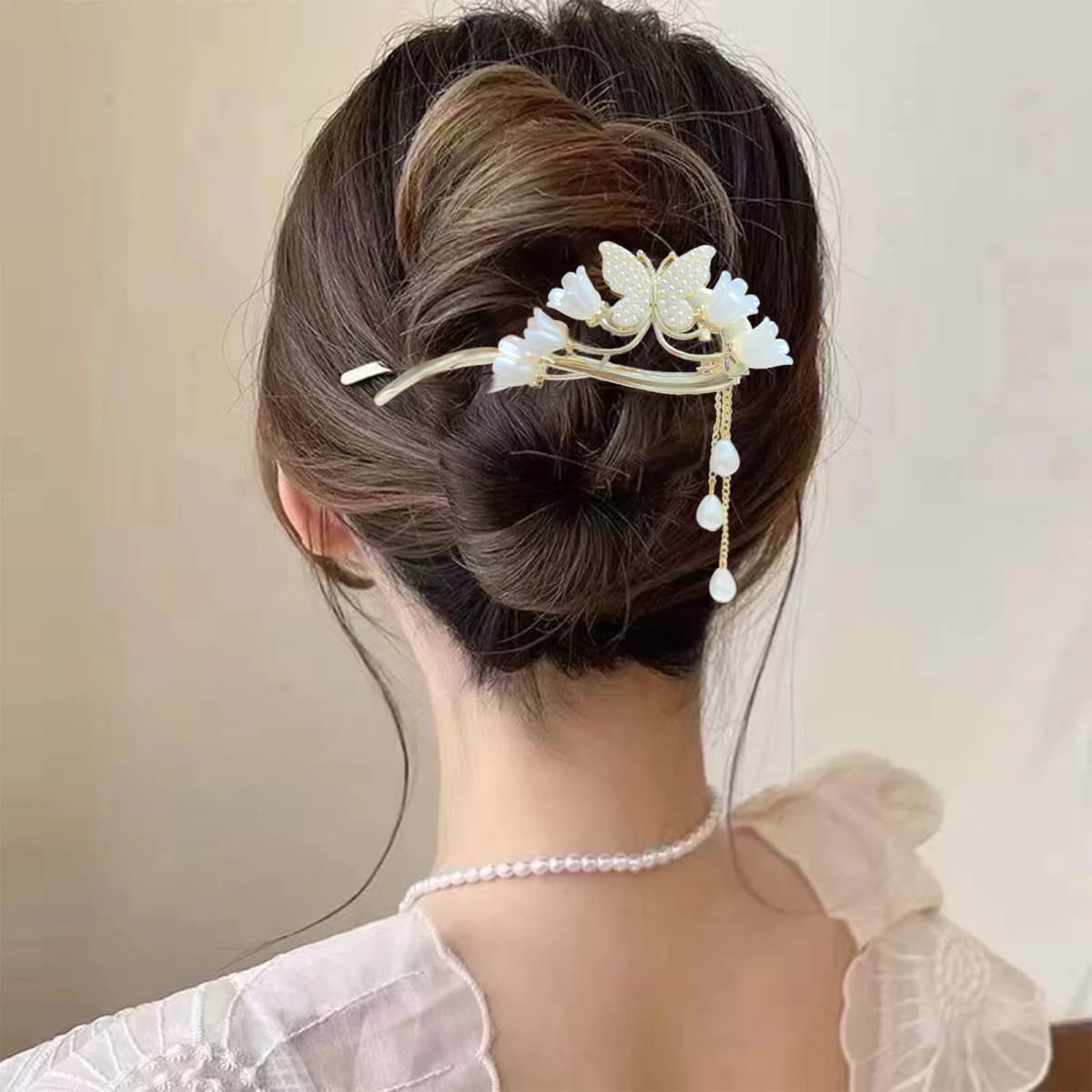 Duckbill Hair Clip Exquisite Butterfly Back Lightweight Durable Styling Accessory for Travel Dates Daily Wear Women