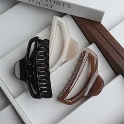 2026 New Medium Shark Hair Clip for Women French Bun Updo Hairpin Elegant Back of Head Grip