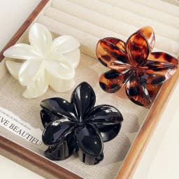 Elegant Flower Hair Clip Crab 8cm Large Plastic Hair Claw Clips For Women Hairclip Cute Beach Hair Accessories Hawaiian Barrette