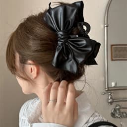 Vintage PU Bow Hair Claw Clips for Women Elegant Bowknot Hairpins Barrettes Hair Accessories Large Size Ponytail Hair Clips Crab