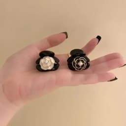 New Elegant Temperament Camellia Hair Clip Vintage French Black Hair Claw Princess Side Clip Women Girls Bangs Clip Hairpin