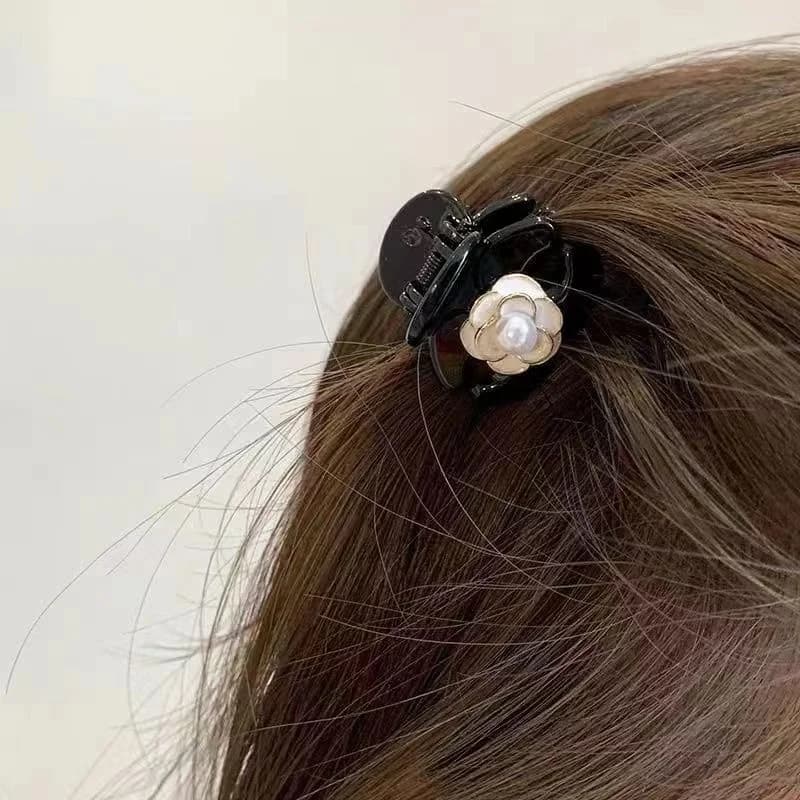 New Elegant Temperament Camellia Hair Clip Vintage French Black Hair Claw Princess Side Clip Women Girls Bangs Clip Hairpin