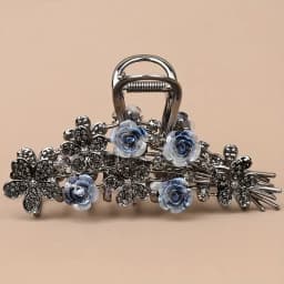 A classic rose shaped hairpin with crystal inlay, made of zinc alloy material, elegant black accessories, for women