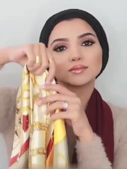 Luxury Brand Square Silk Scarves Women Hijab Shawls Print Kerchief Femme Head Scarf Foulard Bandana Beach Pareo 90cm