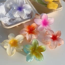 2025 New Hawaiian Gradient Hair Clips Women Flower Hair Claws Shark Hairpins Vacation Beach Style Hairpins Hair Accessories