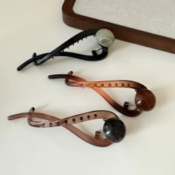 New Twist Hair Clip Barrettes Plastic Acrylic Bead Imitation Pearl Hairpin Twisted Design Women Hair Accessories Shark Hair Claw