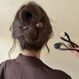 New Twist Hair Clip Barrettes Plastic Acrylic Bead Imitation Pearl Hairpin Twisted Design Women Hair Accessories Shark Hair Claw
