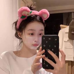 Cartoon Classic Style Strawberry Bear Plush Hair Band for Woman Sweet Face Wash Headband Fashion Girls Hair Accessories