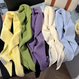 British Korean Triangle Scarf 100% Wool Triangular Scarves Women Headscarf Knitted Shaws Multi-Functional Warm Knitted Poncho
